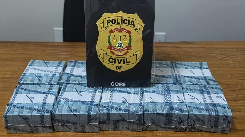 Homem foi flagrado com R$1 milhão em espécie em agência bancária • Divulgação/PCDF