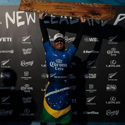 Ítalo Ferreira vence e assume liderança no Circuito Mundial da WSL