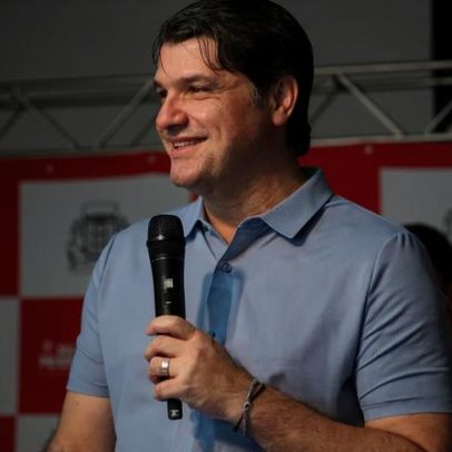 Bezerra anuncia pagamentos de maio, junho e metade do 13º para servidores de João Pessoa