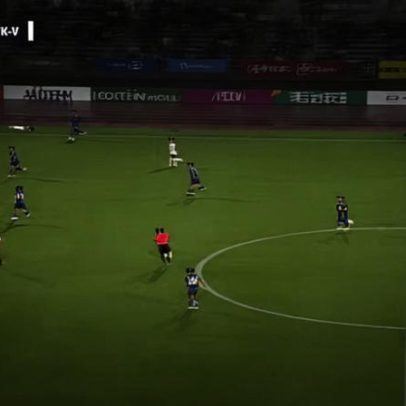 Machida Zelvia e Tokyo Verdy empatam em 0 a 0 no início da partida