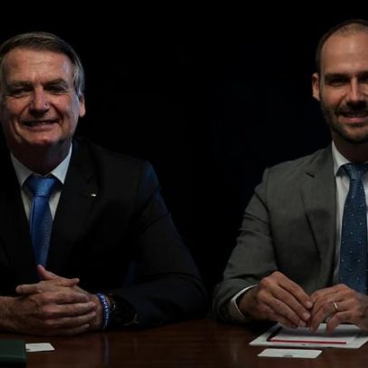 Moraes envia à PGR pedido para incluir Bolsonaro e Flávio em investigação sobre Eduardo