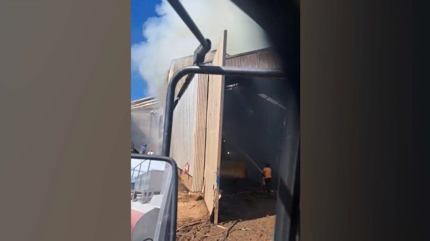 Fumaça saindo de fábrica