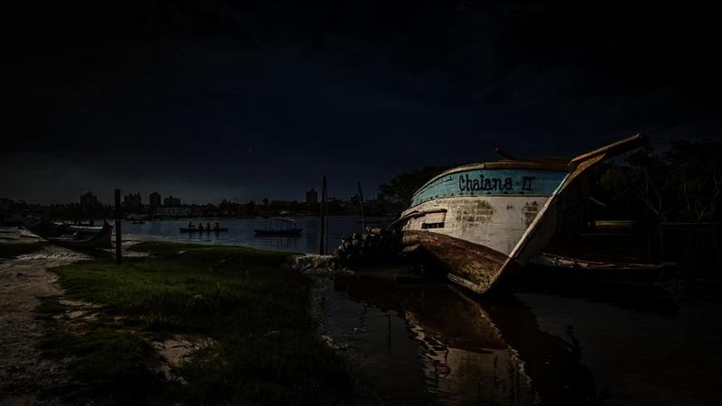 Vista da baía de Paranaguá, no litoral do Paraná; cidade figura entre as 30 mais violentas do Brasil no Atlas da Violência 2026. (Foto: Daniel Castellano/Arquivo Gazeta do Povo)