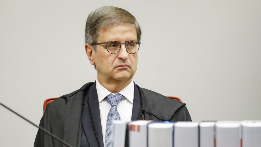 Na imagem, Paulo Gonet, procurador-geral da República, pede a condenação de Eduardo Bolsonaro por coação no curso do processo contra o ex-presidente Jair Bolsonaro (PL)