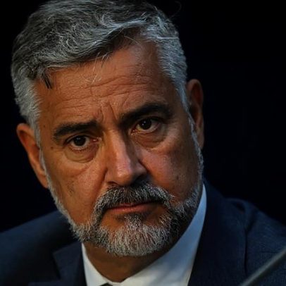 Líder do governo na Câmara defende monitoramento eletrônico para Flávio