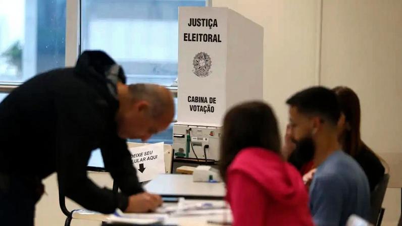 As pesquisas eleitorais se baseiam na estatística matemática, e buscam representar o cenário de momento das intenções de voto dos eleitores. (Foto: Paulo Pinto / Arquivo / Agência Brasil)