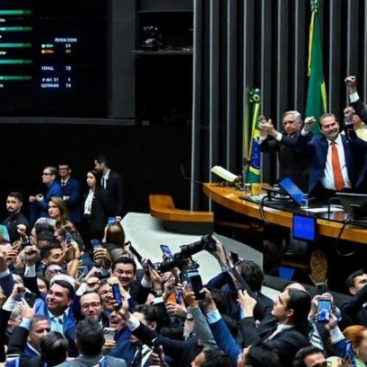 PL da Dosimetria: deputados e senadores derrubam veto de Lula