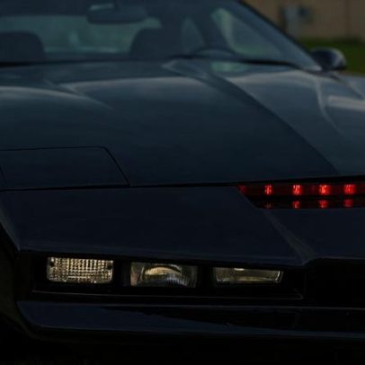 Muscle car americano com V8 de 6,6 L dominou estradas em 1977 e virou símbolo