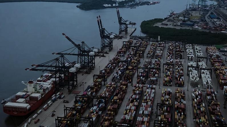 Na imagem, Porto de Santos