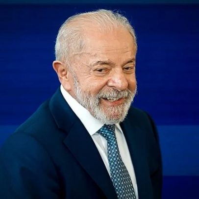 Governo comemora fim da taxa das blusinhas nas redes