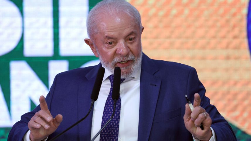 Lula assina medida provisória que zerou imposto de importação