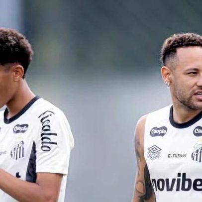 Neymar desentende com filho de Robinho e acerta rasteira no treino do Santos