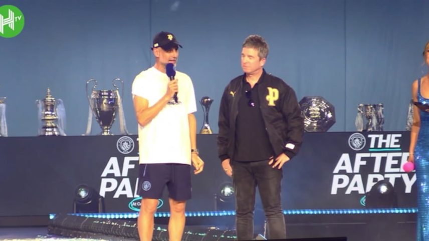 El técnico español se despidió emocionadamente del Manchester City tras el desfile de celebración de títulos.