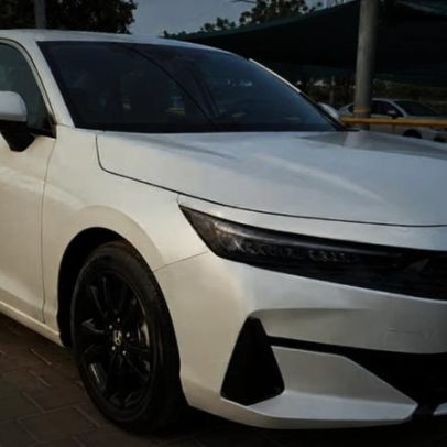 Honda City com novo visual é flagrado sem camuflagem, com cara de Prelude