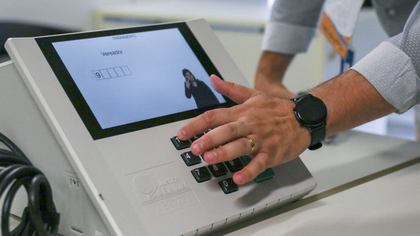 Na primeira etapa, nenhum dos simuladores conseguiu comprometer a integridade do sistema