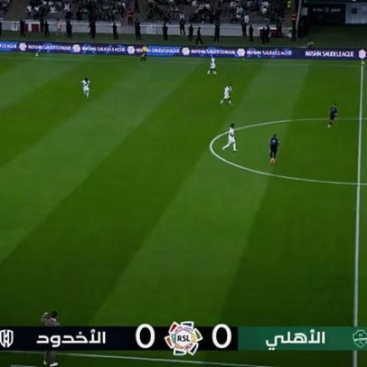 Al Ahli vence Al Akhdoud por 4 a 0 na Liga Saudita