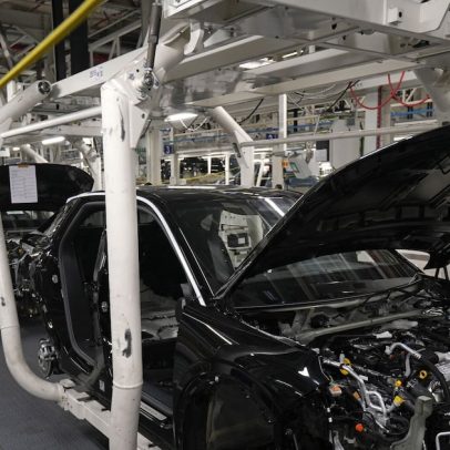 Peugeot avança na Europa com venda de carros elétricos