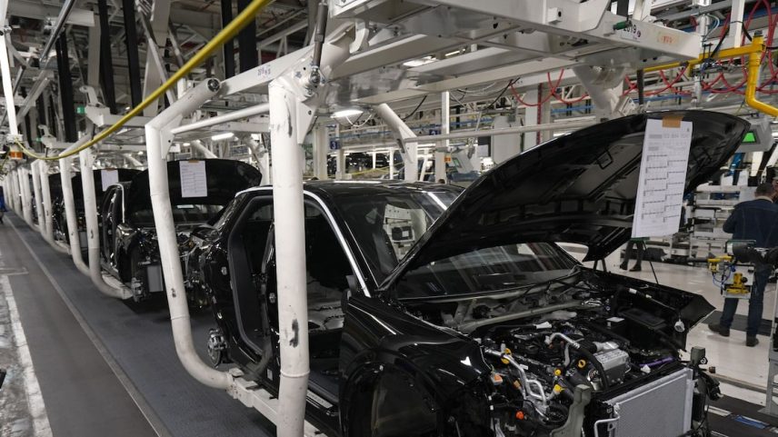 Peugeot avança na Europa com venda de carros elétricos