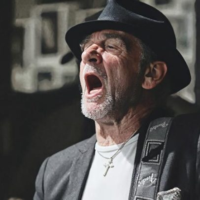 Alex Ligertwood, ex-vocalista do Santana, morre aos 79 anos