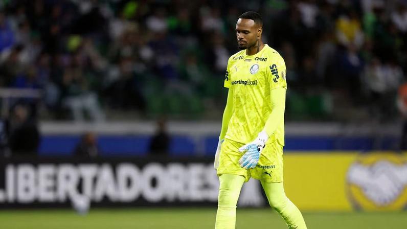 Carlos Miguel se irritou com pergunta após derrota do Palmeiras na Libertadores.