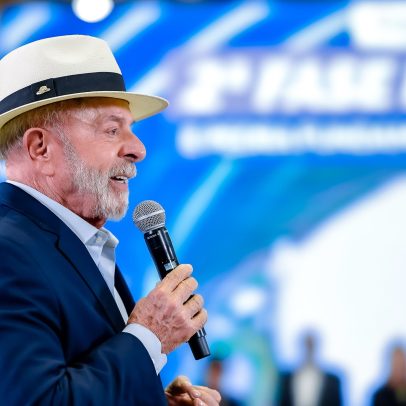 Lula promete manter preços da gasolina e do diesel para proteger consumidor