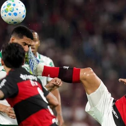 Análise: expulsão de Carrascal correta ou lance deveria ser amarelo
