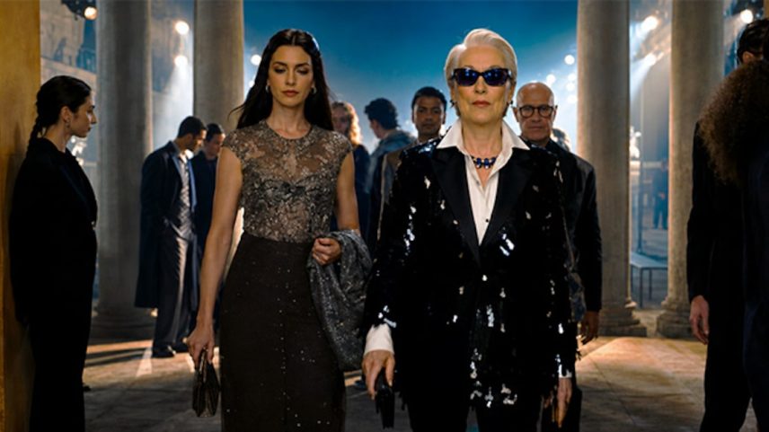 Andy Sachs (Anne Hathaway, esquerda) e Meryl Streep (Miranda Priestly), em cena de "O Diabo Vestre Prada 2"