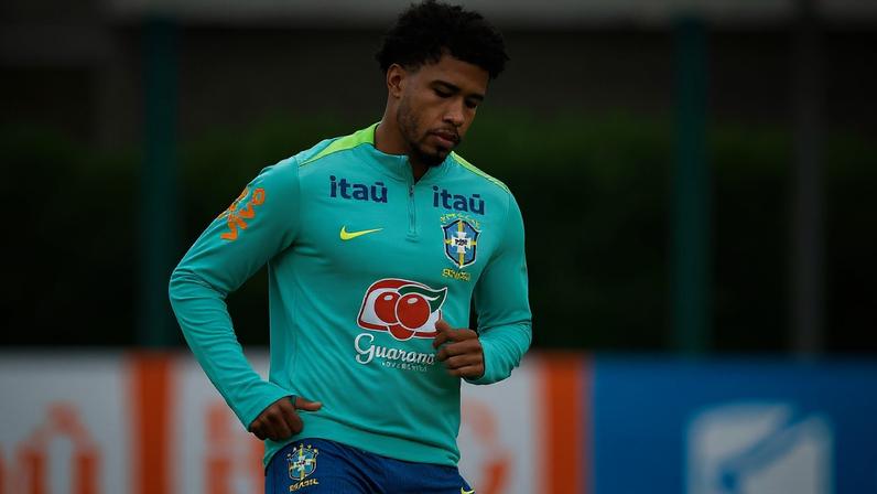 Andrey Santos ficou de fora da lista da convocação da seleção brasileira