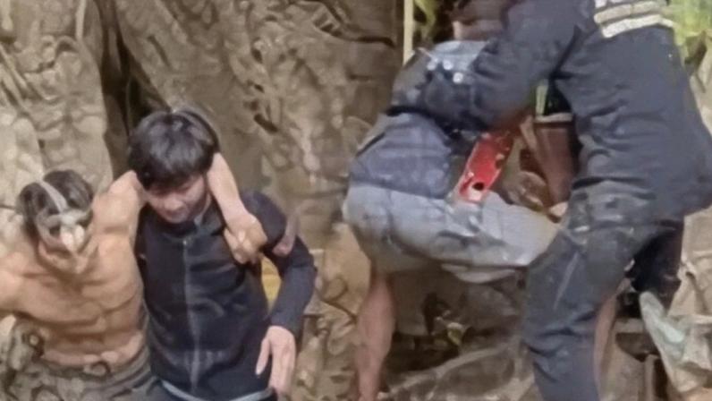 Quatro homens escapam de caverna no Laos após ficarem presos por mais de uma semana