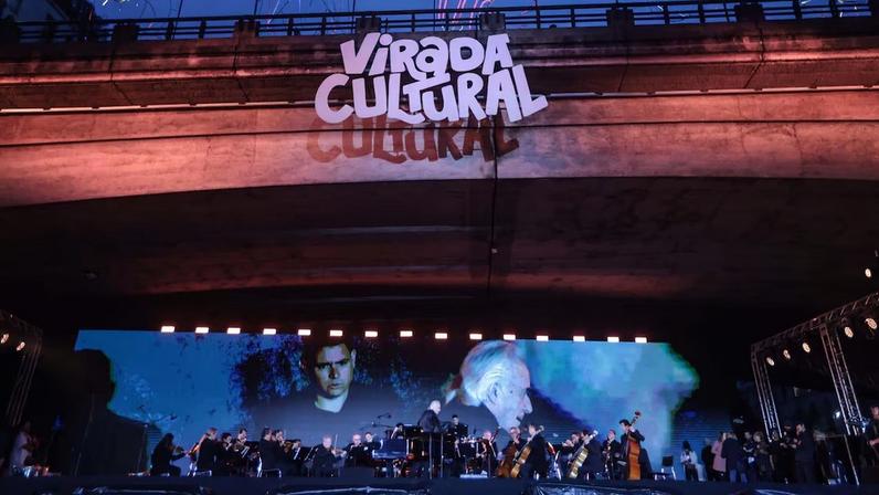 Gaby Amarantos durante show no aniversário da cidade de São Paulo, em janeiro de 2023, no Vale do Anhangabaú.