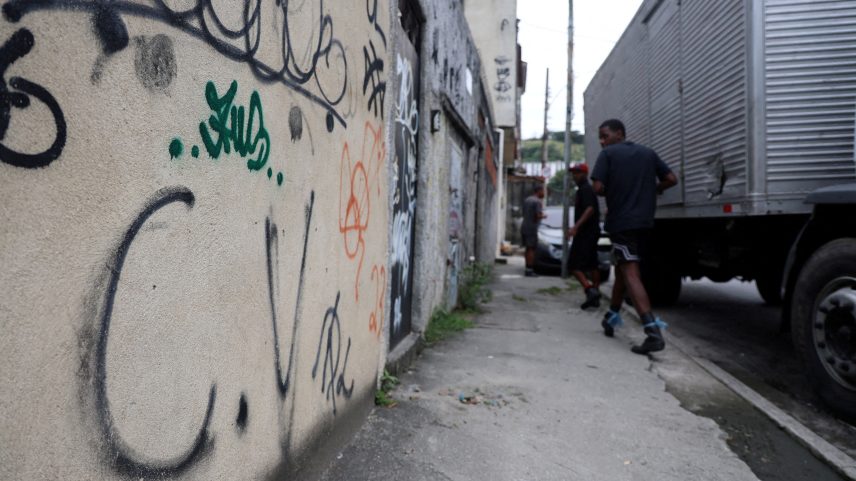 Decisão dos EUA sobre PCC e CV preocupa instituições financeiras brasileiras, diz associação