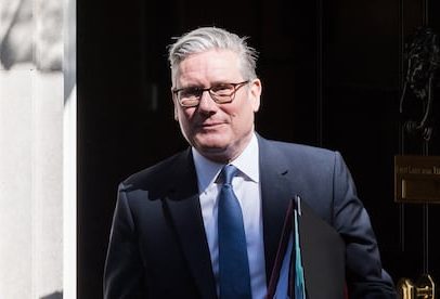 Juros da dívida britânica de 30 anos sobem a 1998 com pressão sobre Starmer