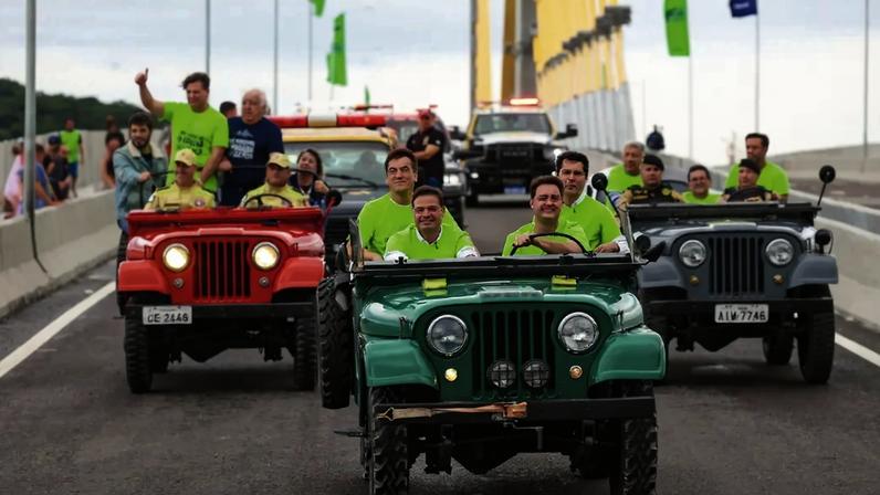 INAUGURAÇÕES - Alex e Ratinho: investimentos de mais de 2 bilhões de reais em projetos de infraestrutura no Paraná