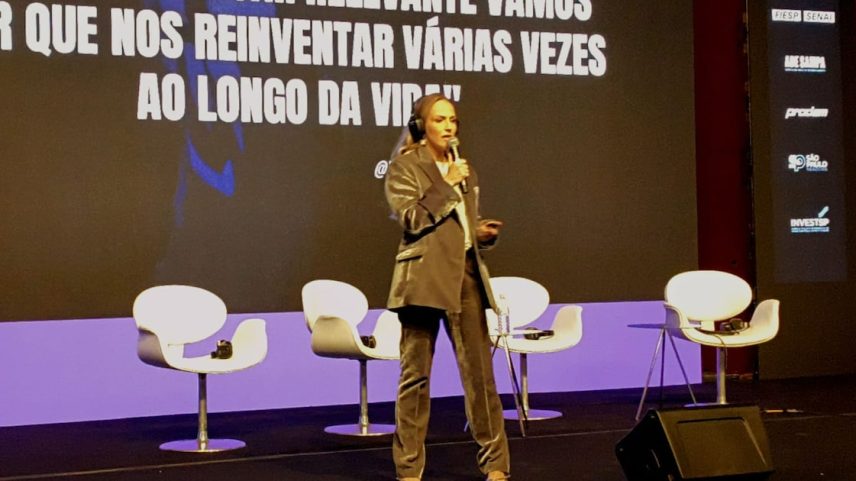 Michelle Schneider falando sobre o futuro do trabalho no SPIW