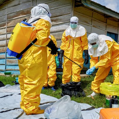 OMS eleva risco de surto de Ebola na RDC para nível nacional