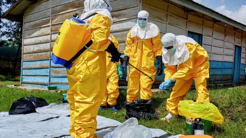 Medidas em Uganda, como rastreamento de contatos, ajudaram a conter a disseminação