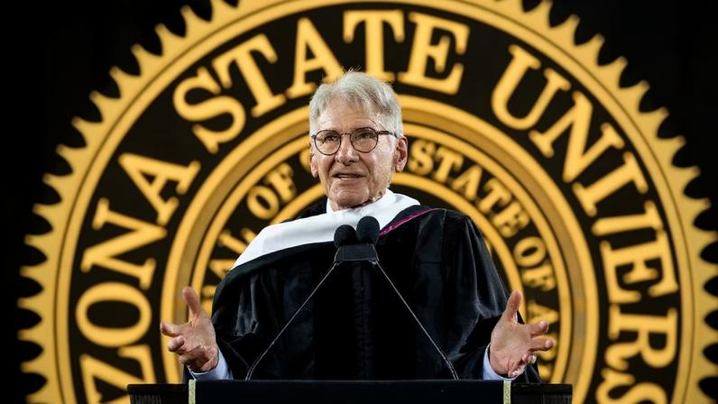 Harrison Ford, 83, ganhou doutorado honorário e fez convite a novas gerações durante discurso de agradecimento