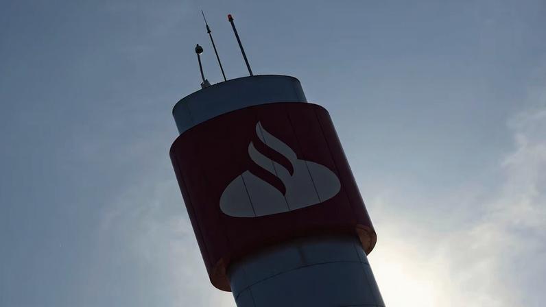 Sede do Santander em Madri: Carmen Alonso gestora do Santander, que tinha € 275 bilhões em ativos sob gestão em março, segundo o site da empresa. (Foto: Angel Navarrete/Bloomberg)