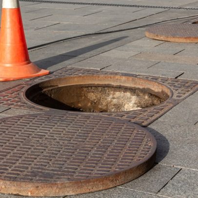Sabesp: leitor reclama de tampa de bueiro solta na Avenida Pacaembu