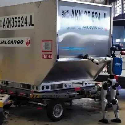 BMW usa robôs humanoides em fábricas pela primeira vez