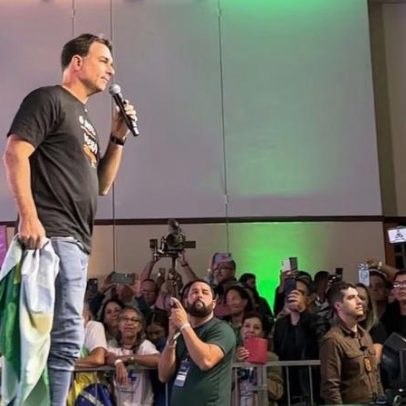 Flávio Bolsonaro exorta aliados após crise envolvendo áudio