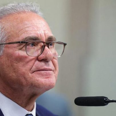 CAE aprova convocação de ministro da Previdência de Lula