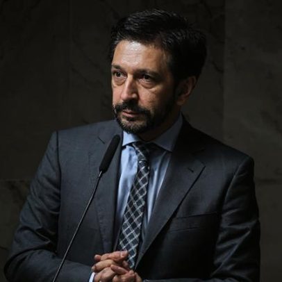 Nunes defende cautela com 6x1 e afirma que o país cresce trabalhando