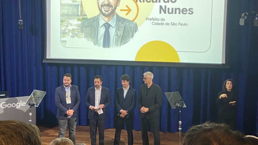 "E todo mundo aqui já sabe, mas é importante falar que o Paraguai… Infelizmente, muitas empresas daqui estão indo para lá, uma perda terrível para nós", afirmou Nunes (o 2º da esq. para a dir.)