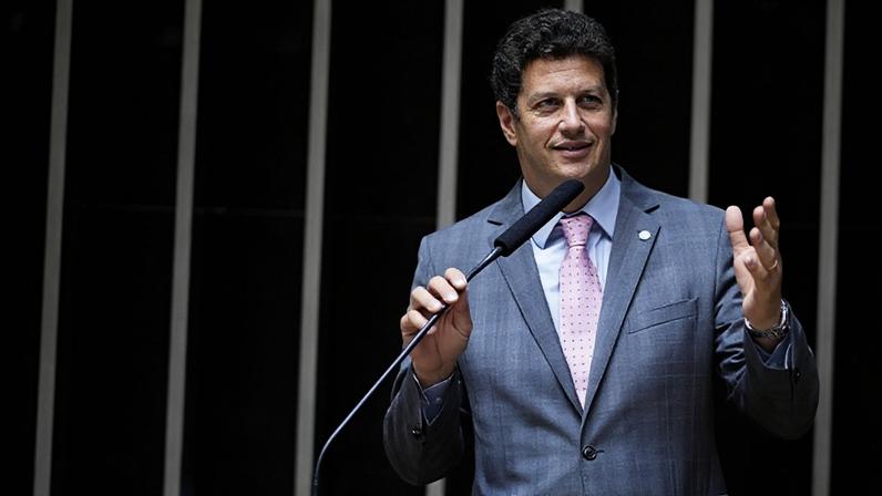 Salles disse ainda que uma eventual candidatura da ex-primeira-dama Michelle Bolsonaro (PL) poderia ganhar apoio dentro da direita