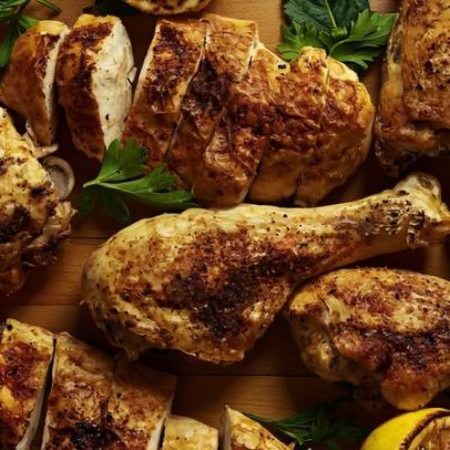 55 maneiras deliciosas de assar um frango inteiro