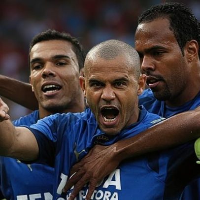 Cruzeiro vence Palmeiras por 3 a 1 em 2007 com estreia de Roni
