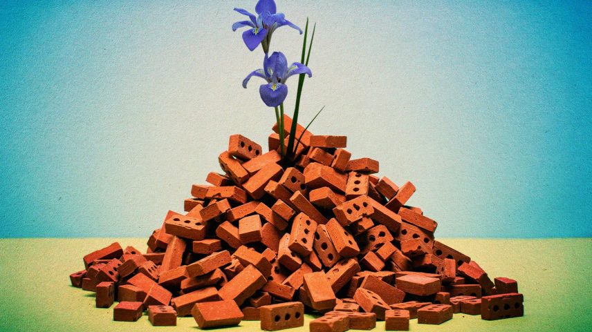 Gaza se reconstrói com blocos de Lego feitos de escombros
