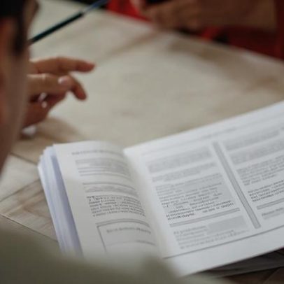 Brasil cria 85,8 mil empregos em abril, segundo governo