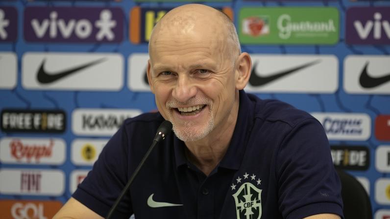 Taffarel é preparador de goleiros da Seleção desde 2024